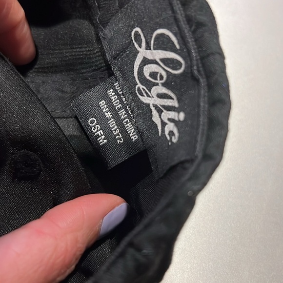 Black 'EVERYBODY' Logic Snapback - Picture 5 of 5